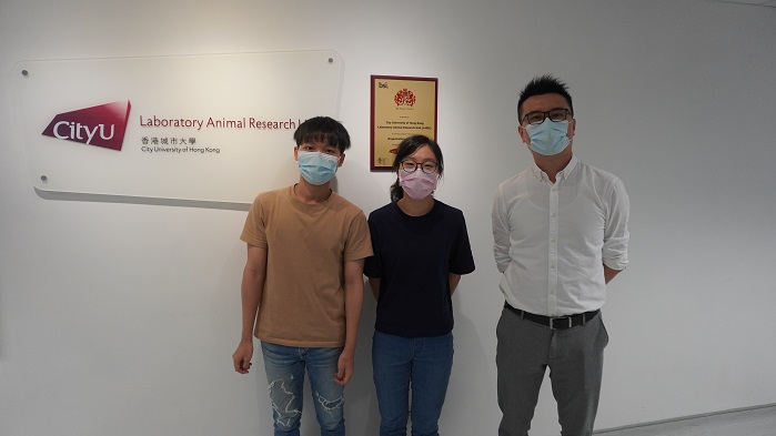 Vet student (Desmond and Tsz Ying) attended EMS placement in LARU
